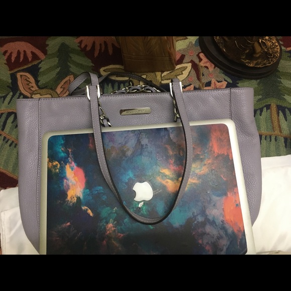 Authentic Large Michael Kors Harper Tote in Lilac - Picture 5 of 16